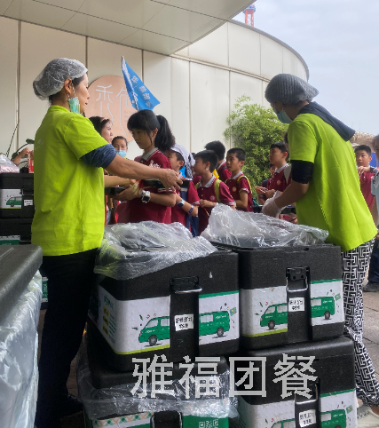 如何選擇一家團(tuán)餐配送公司